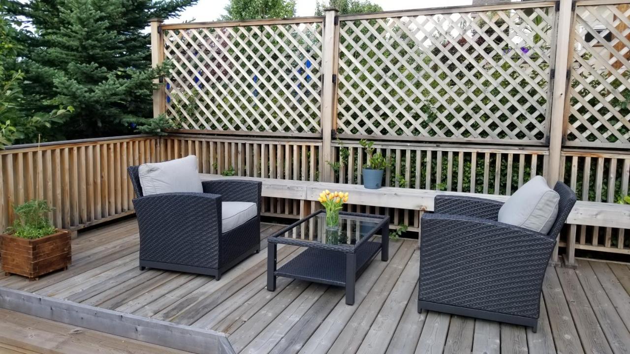 Joe'S Cozy And Quality Place In Calgary YYC Exterior foto